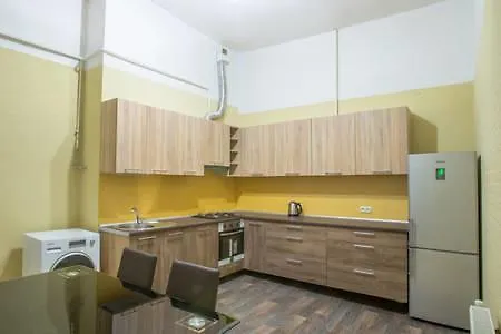 Renovated In The Center Town Appartement